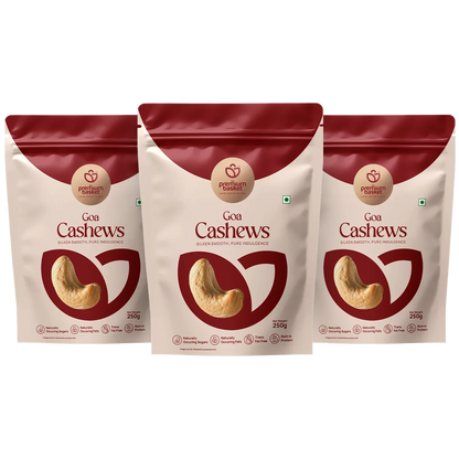Cashew nuts pouches multipack, red and white, 250 g labels