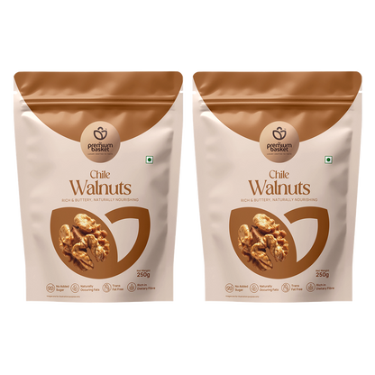 Chile Walnuts pouch, 250g bag with roasted walnut kernels on the front