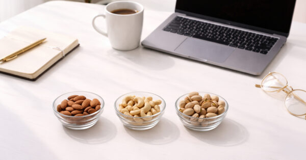 Healthy Snacking at Work: Portion Control Tips Using Dry Fruit Packs